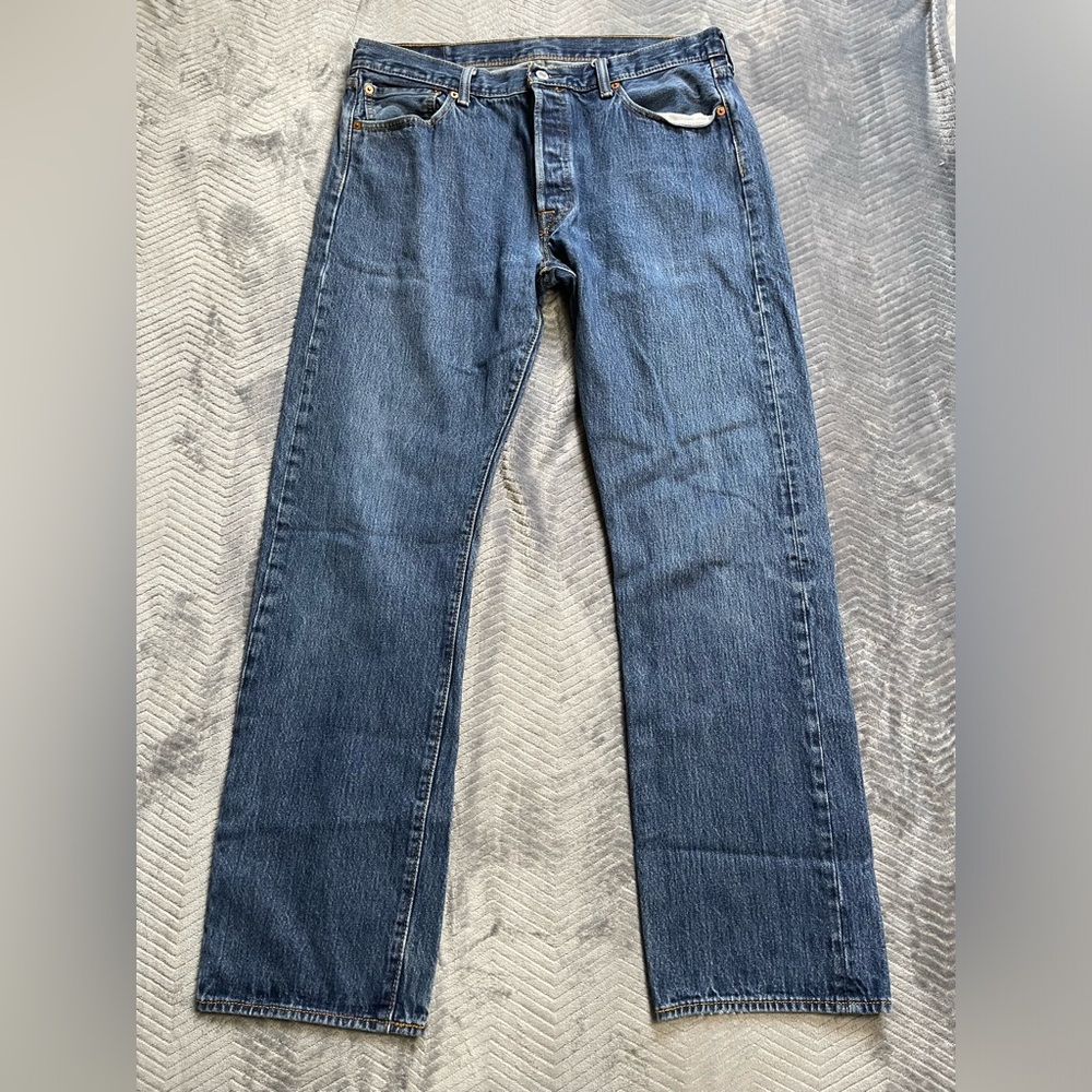 Mens Levi’s 501 Button Fly 100% Cotton Jeans 36x34 (36x33)